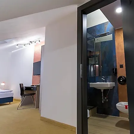 Hotel Golden 4*