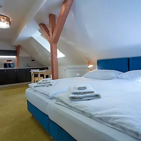 Hotel Golden