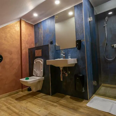 Hotel Golden 4*