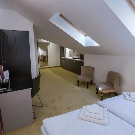 Hotel Golden