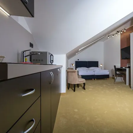 Hotel Golden
